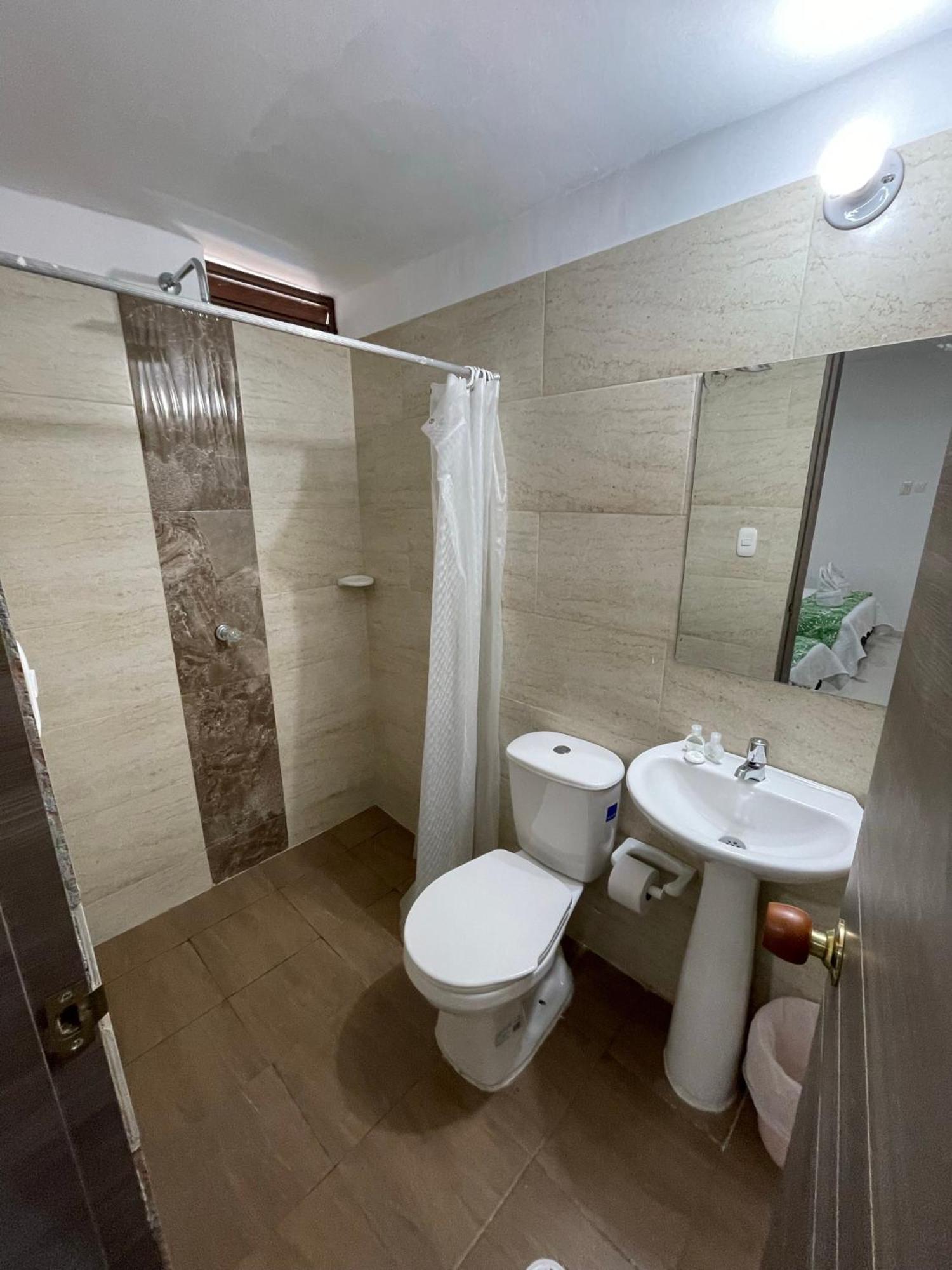 Hotel Maratea เมลการ์ ภายนอก รูปภาพ